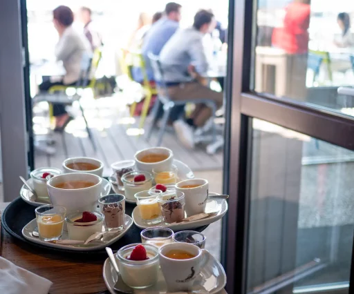 12 cafe complet restaurant nautique nyon