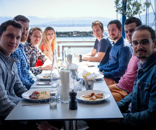 18 clients terrasse restaurant nautique nyon scaled