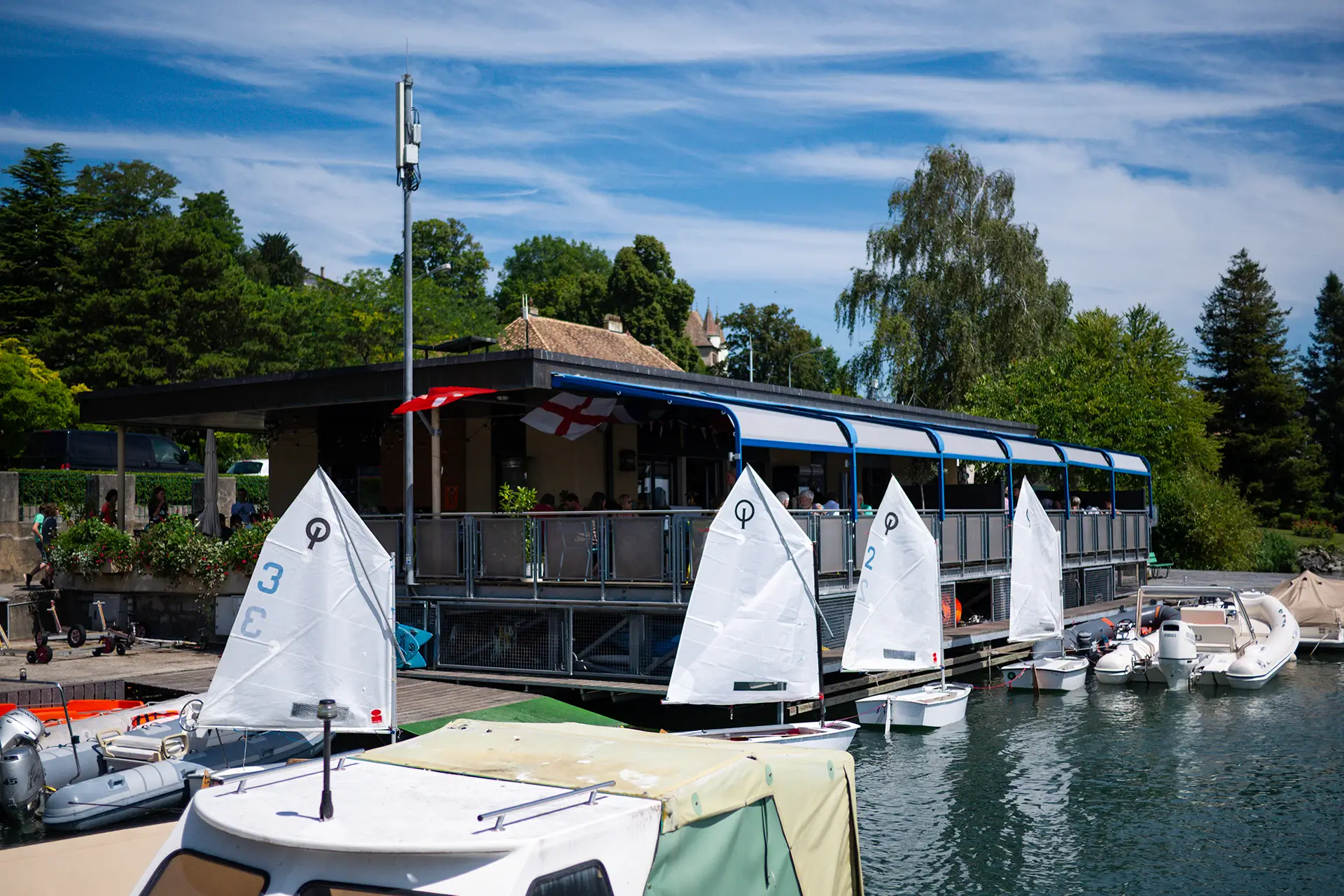 49 voile jeunes terrasse restaurant nautique nyon